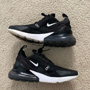 Nike Air Max 270
